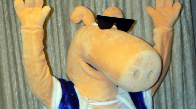 Cesu Alus mascot: Limpo costume